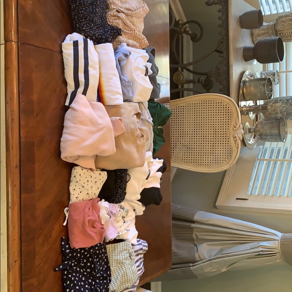 Huge lot of 30 Brandy Melville clothing items!!